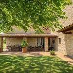 Scappo In Umbria, Torre Angelina Willa