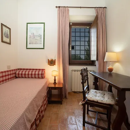 Scappo In Umbria, Torre Angelina Тоди