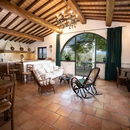 Scappo In Umbria, Torre Angelina * Тоди