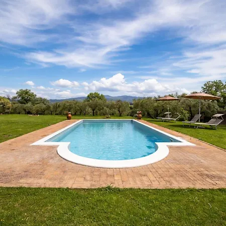 Scappo In Umbria, Torre Angelina فيلة